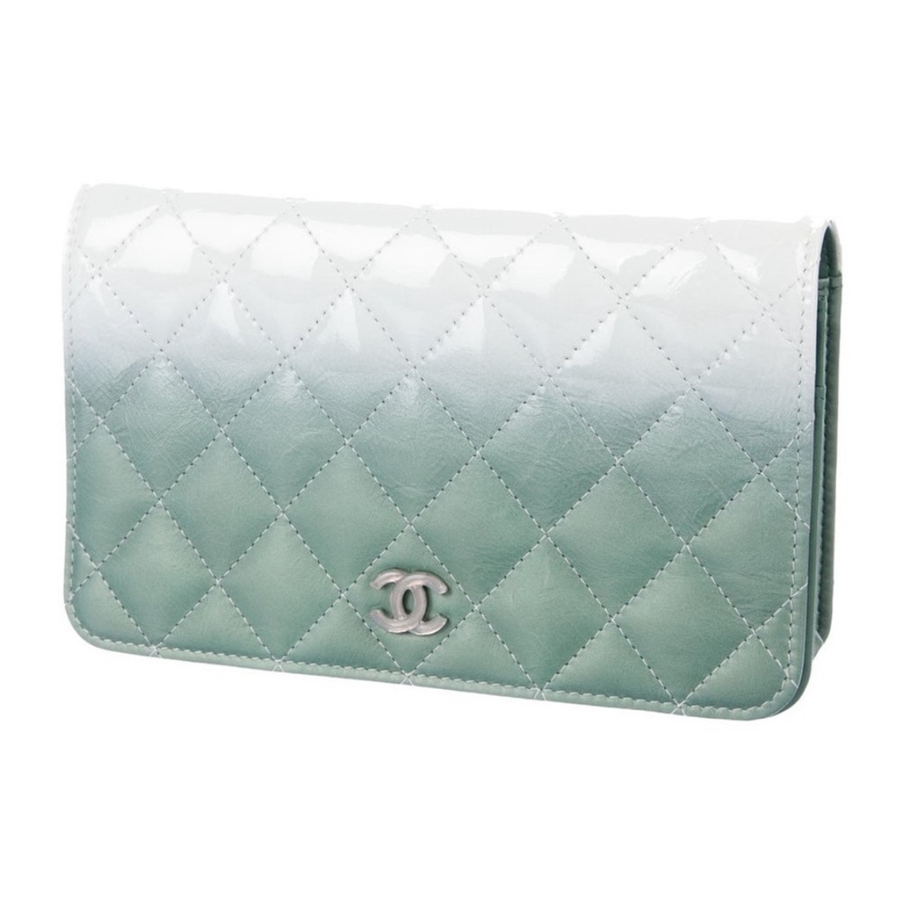 CHANEL wallet on chain‎